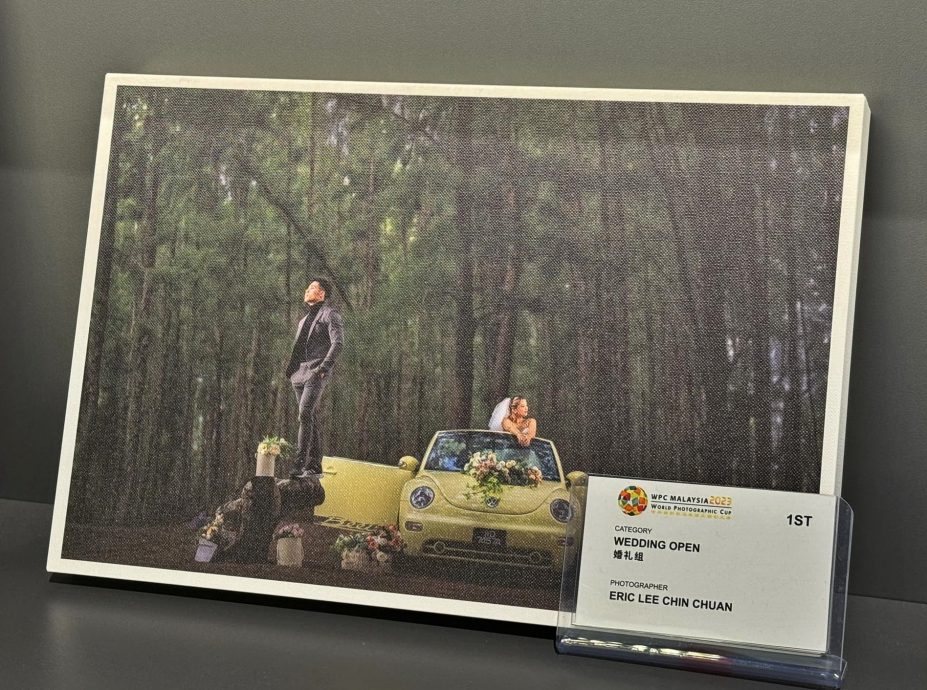 东:过去一年在4项国际摄影比赛频频得奖的摄影师李政全,获得吉兰丹州政府赞助他到日本东京出席领奖的盛会“AsiaWPA年度峰会及颁奖典礼”,为丹州争光!