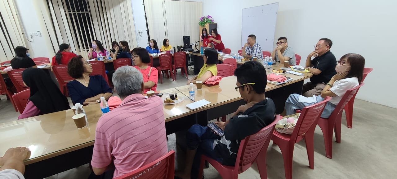 东:道北育智华小周五办义卖会、篮球赛及蔡尤明局绅食堂开幕礼。