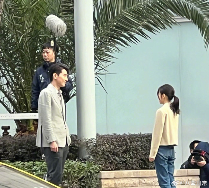 中国版《我的大叔》｜赵又廷撞脸李善钧 张子枫被酸土味重