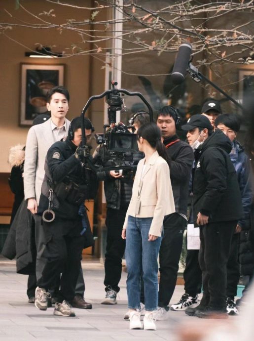 中国版《我的大叔》｜赵又廷撞脸李善钧 张子枫被酸土味重