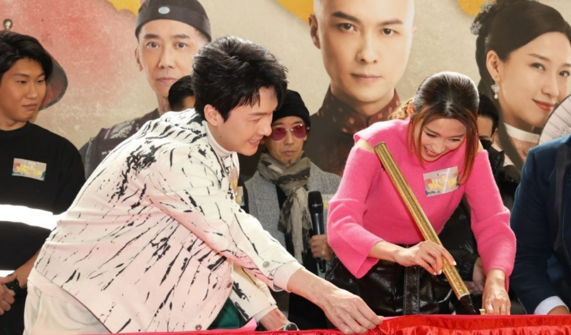 为《状王之王》搞噱头 王浩信玩梗自嘲泡诙剧	