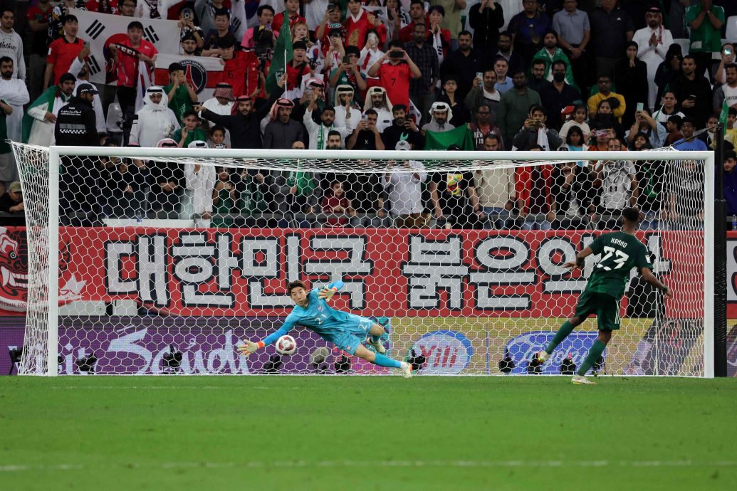 亚洲杯足球赛16强| 历经点球战险胜沙地 韩国连8届闯8强