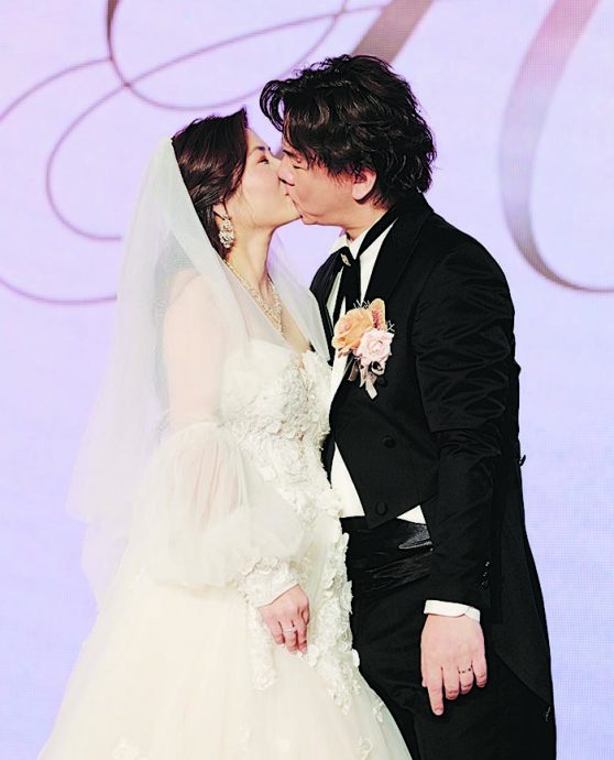 伍仲衡大婚星光熠熠 许诺爱妻不单独约异性 