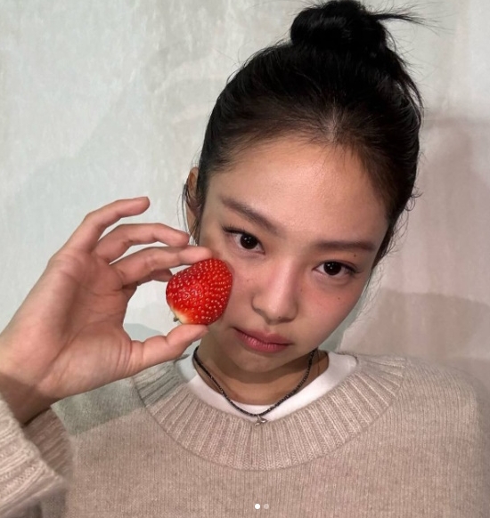 传Jennie掰了V恋柱延 5证据曝光网一面倒不信