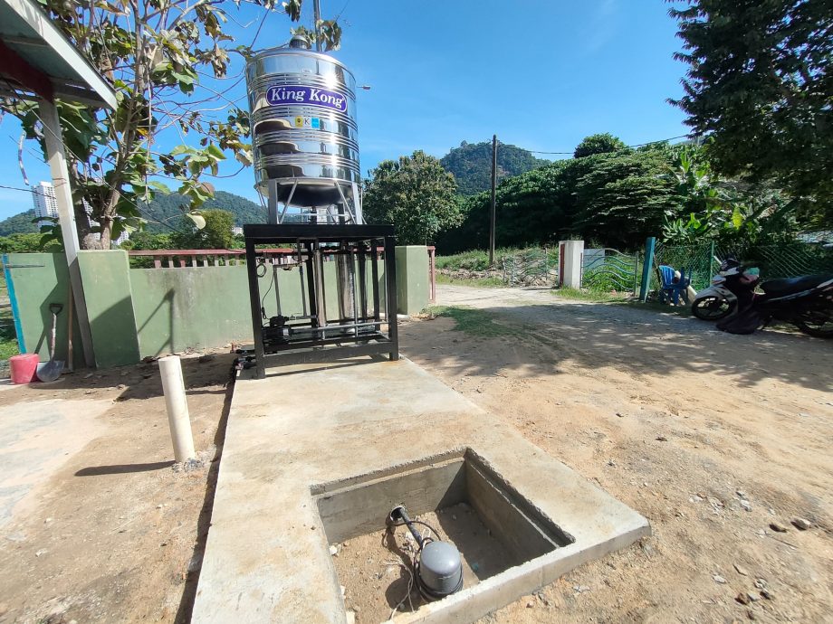 供居民使用 公巴清真寺钻地取水