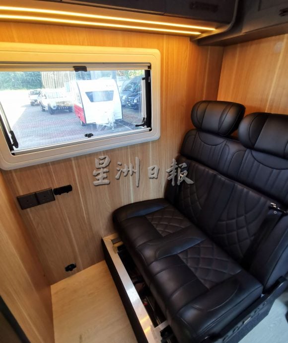 供星洲网：CamperV露营车改造厂创办人三苏：想带妻子驾车环游地球