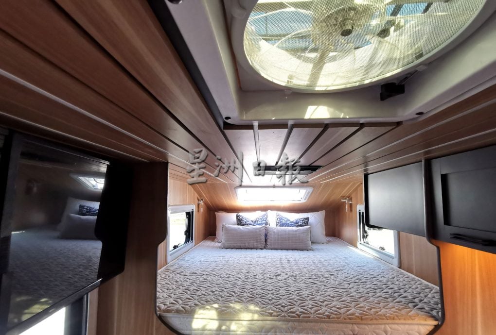 供星洲网：CamperV露营车改造厂创办人三苏：想带妻子驾车环游地球