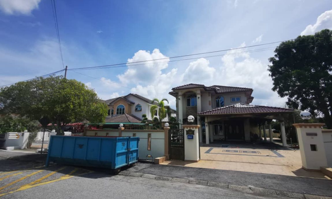 倪可汉住家 近日装修赶迎新春