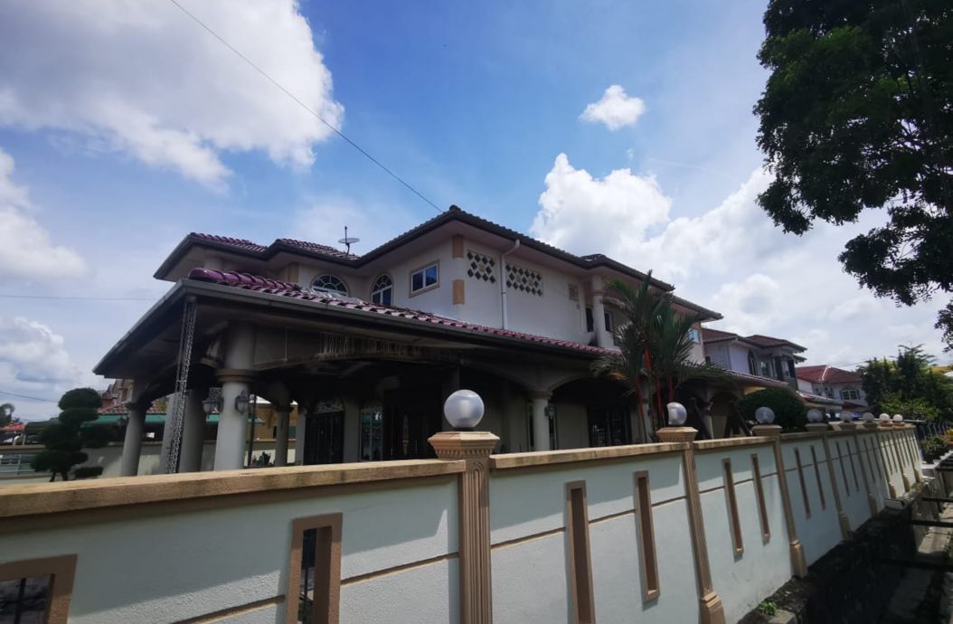 倪可汉住家 近日装修赶迎新春