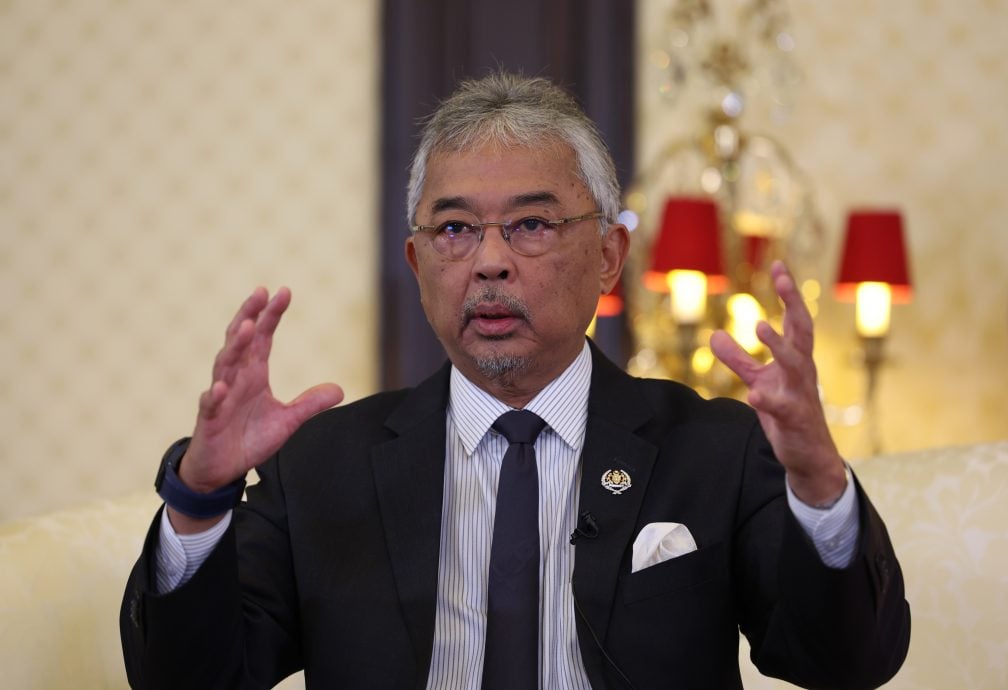 元首卸任 | 委慕尤丁依斯迈沙比利任相 前首席大法官:陛下没违反宪法