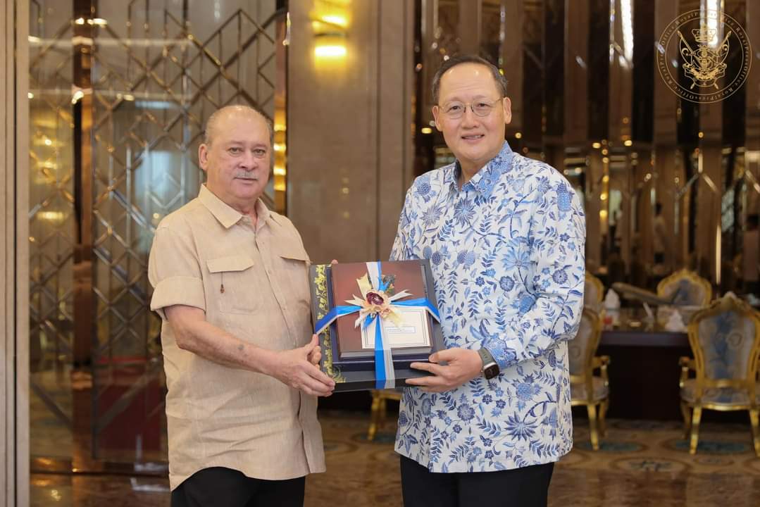 元首特辑(文三)/柔苏丹与多位国家领袖有交流