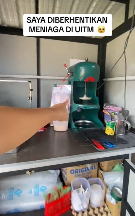 先允许摆摊后赶出校门 小贩控诉UiTM毁约 事件上网后校方态度大转变