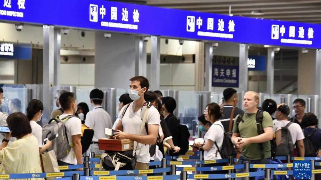 免签实施首月大马等6国逾11万人次入境中国 观光商务占77%