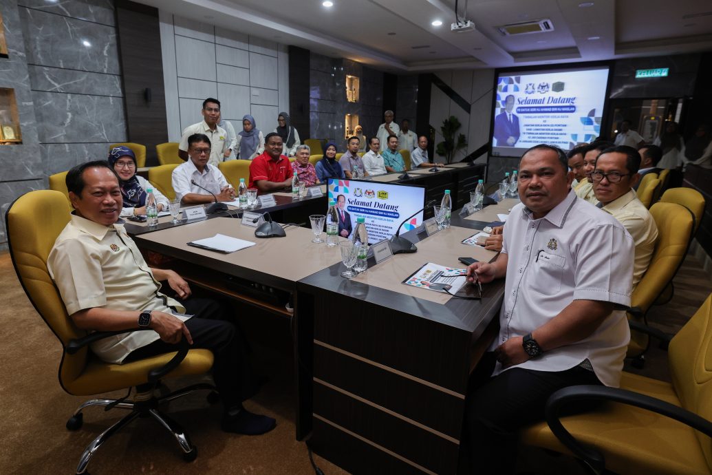 全国:新闻:马斯兰:立法规定政府须执政届满,保国家政治稳定