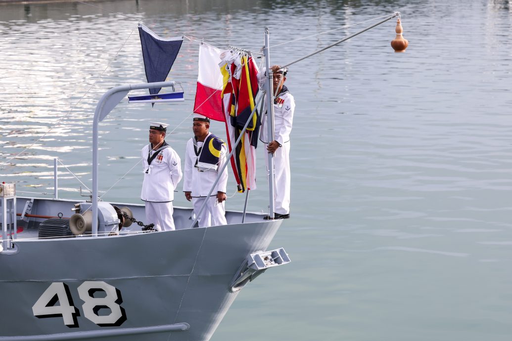 海军司令阿都拉曼阿育:反贪委会已传召涉案者录供,皇家海军将全力配合调查。