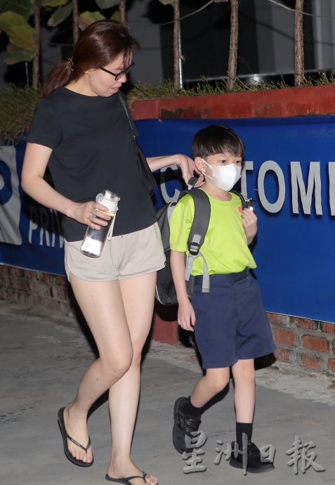 冠病疫情升温  学校复课小心防疫