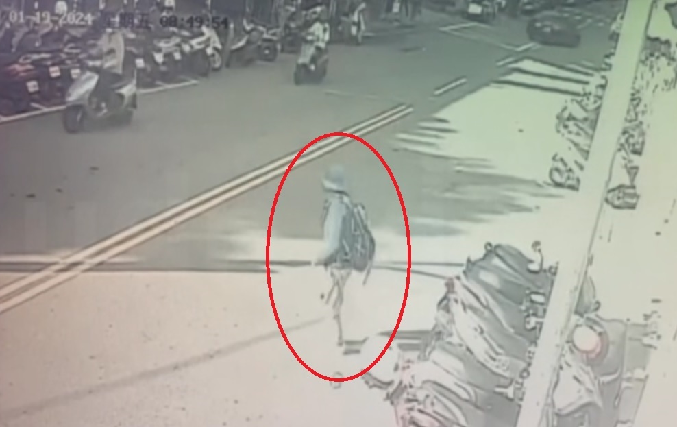 刚办完离婚手续出庭家暴案 男子乱刀捅死前妻后自杀