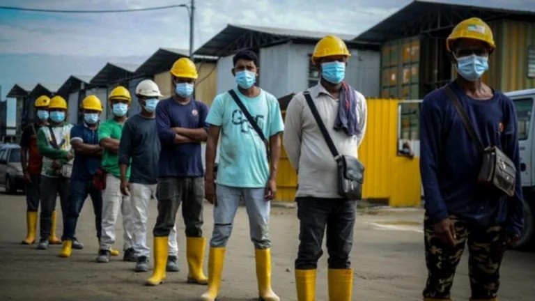 协助提款查看存额 男子乍舌:外劳竟存到30万!