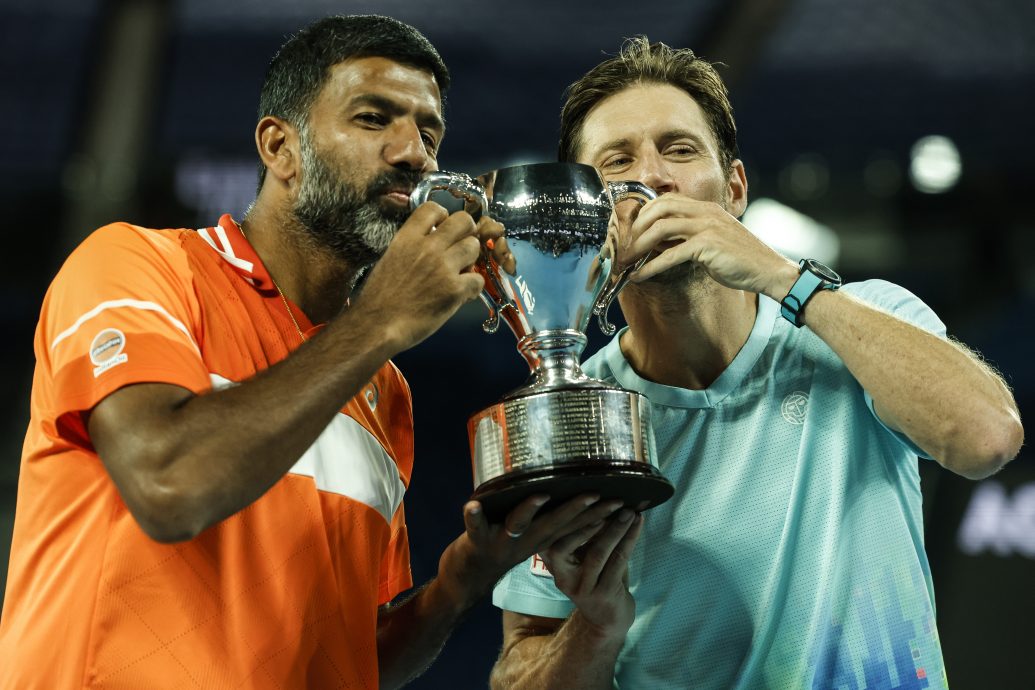 单届澳网勇夺双冠  谢淑薇成24年第一人