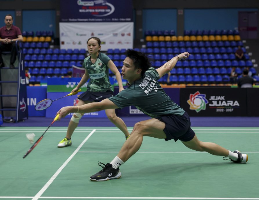 印尼羽球超级500赛| 次局错失2赛点无缘爆大冷 佩剑大战3局遭金银逆转