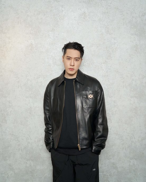 周汤豪413大马开唱 喊话别丢内衣裤丢吃的