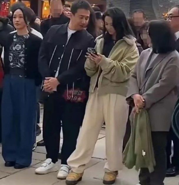 周迅黄磊亲密互动　汤唯被当透明晾一旁