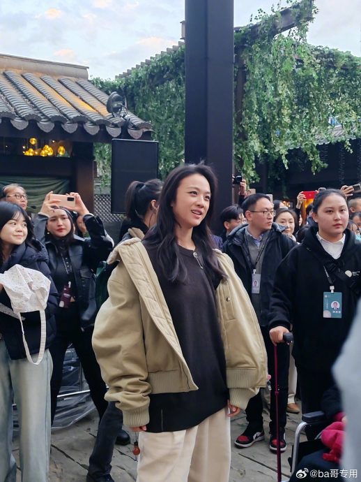 周迅黄磊亲密互动　汤唯被当透明晾一旁