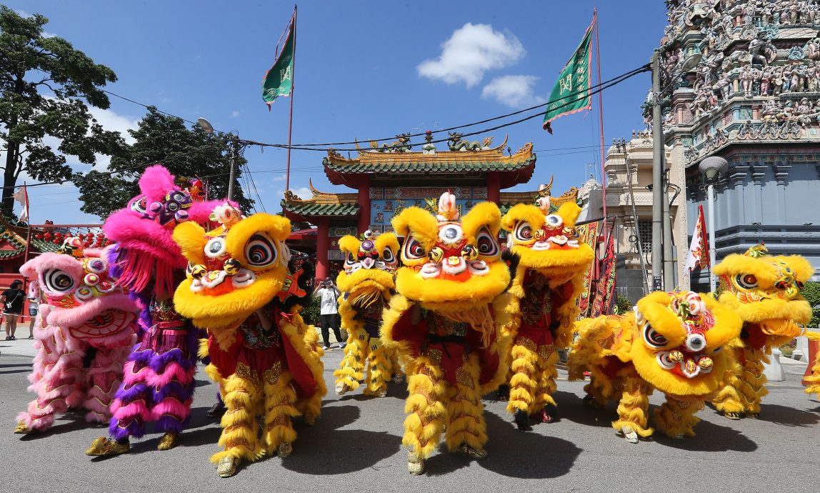 大都会 /马来西亚制龙体育会庆5周年,为12醒狮和其他套件进行点睛开光/ 6图
