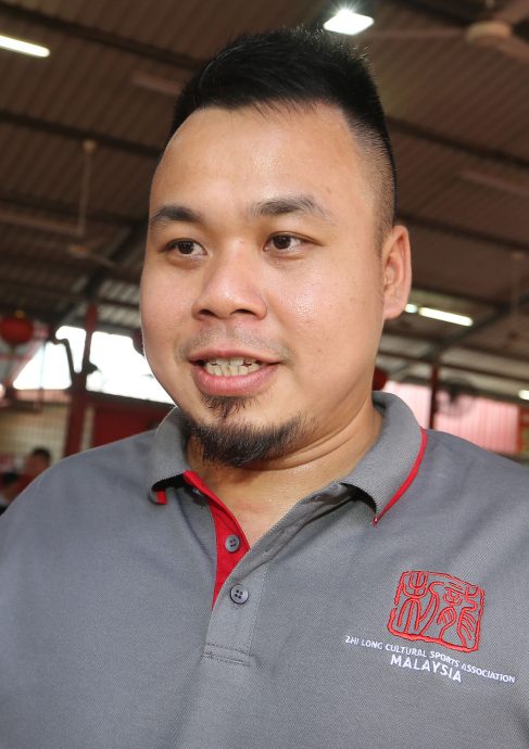 大都会 /马来西亚制龙体育会庆5周年,为12醒狮和其他套件进行点睛开光/ 6图