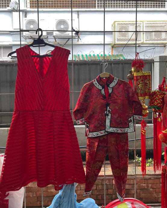 大都会封面/环保站数天内回收约4吨衣服
