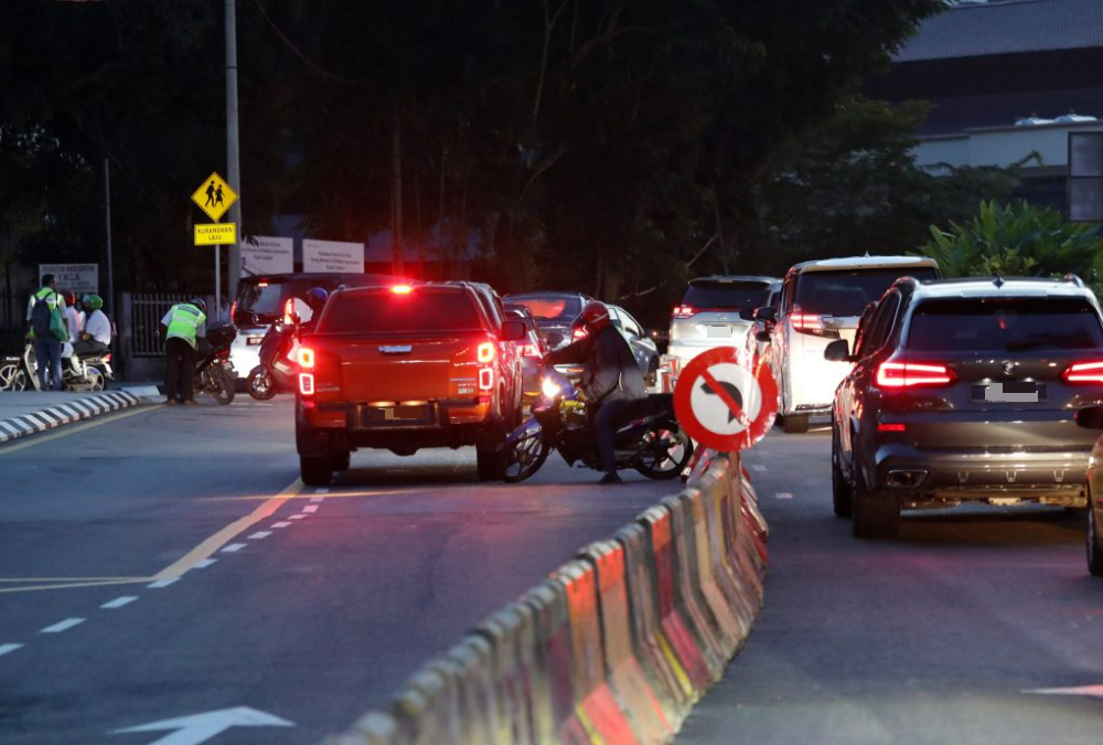 大都会/封面/苏丹街汉惹柏路部分改单向道/14图