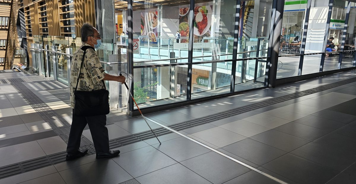 大都会/障友冀政府改善公交无障碍设施