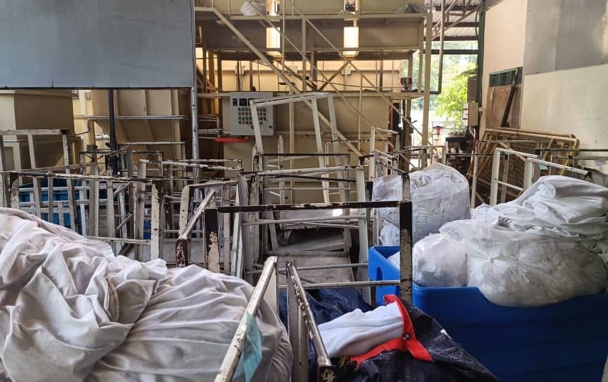 大都会/接警告检举多次仍不改变,工厂涉继续排黑烟污染环境/4图