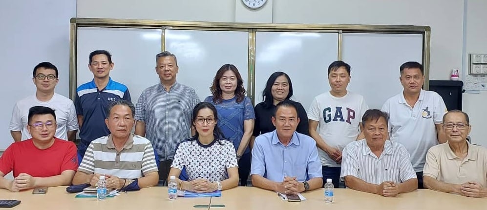 大都会:万津中华筹募学校设备及校园安全基金目标100万令吉/1图