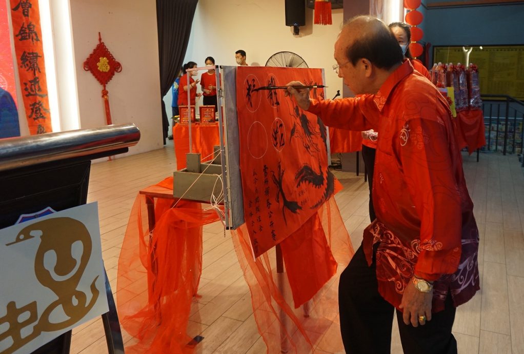 大都会:甲辰年全雪挥春公开赛238人参与比拼/6图