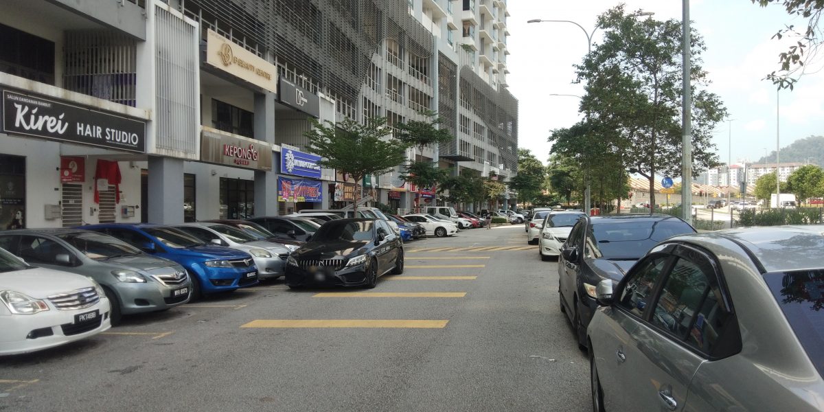 大都会/ME02双头之一/林立迎建议甲洞鸿图园工业区泊车收费