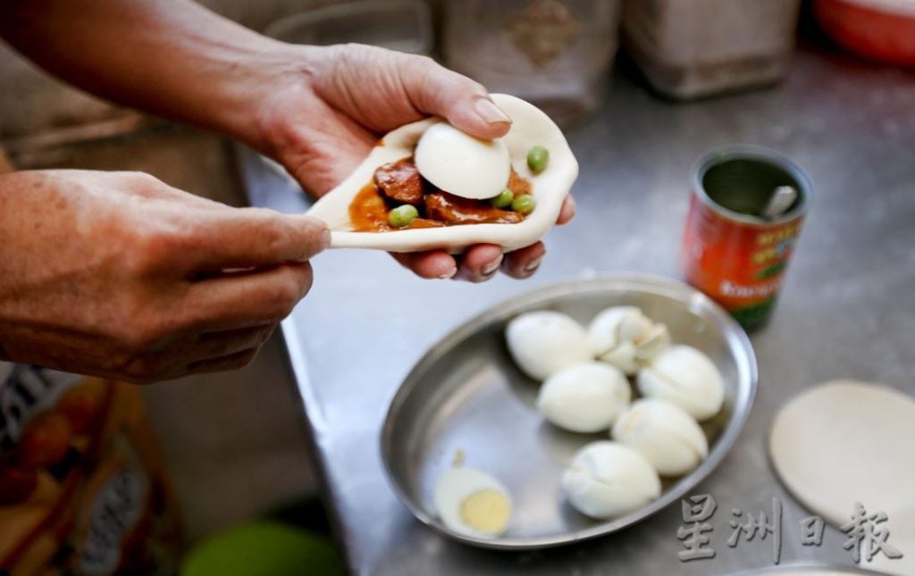 大霹雳封底主文/今天下/【老茶室情怀】打巴律新村新宴浓香茶室 手工包炖咖央传统好滋味