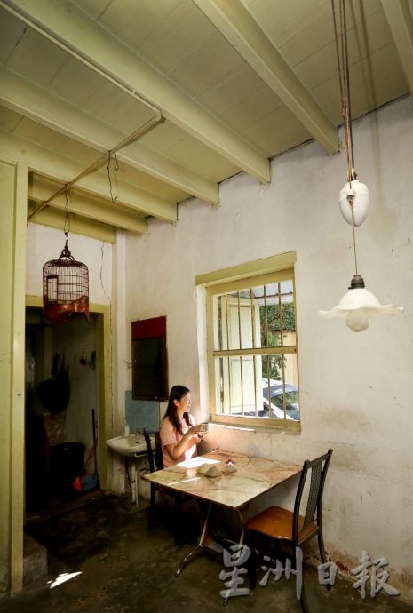 大霹雳封底主文/今天下/【老茶室情怀】打巴律新村新宴浓香茶室 手工包炖咖央传统好滋味