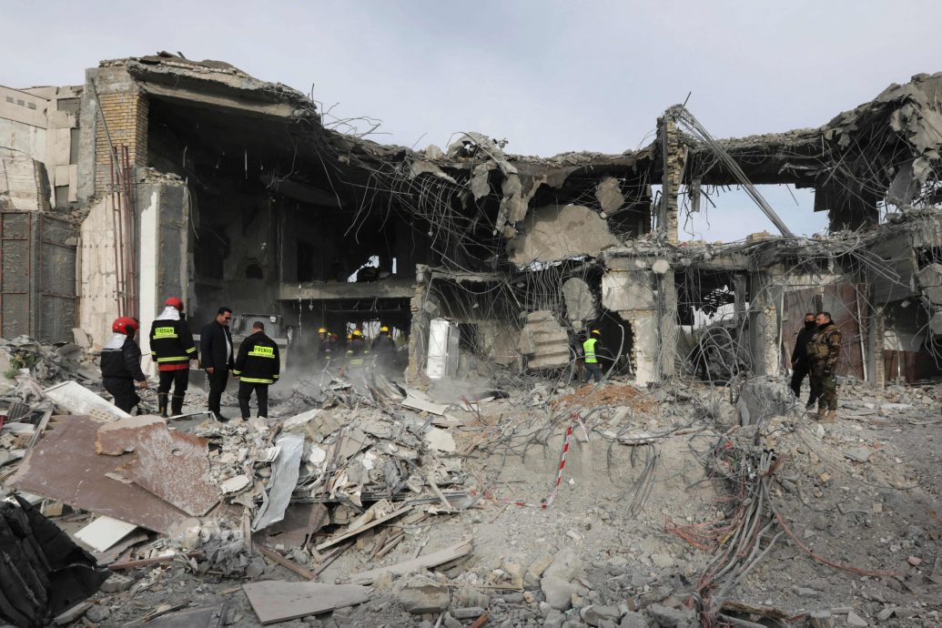 头)伊朗反恐护国安炸3国 中东添不稳 巴基斯坦报复空袭伊朗9死