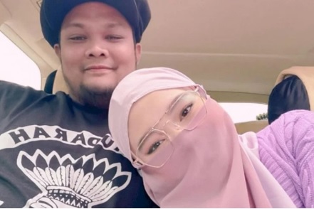 女子哭诉被歌手前夫举报 “离婚了还想送我进监牢”