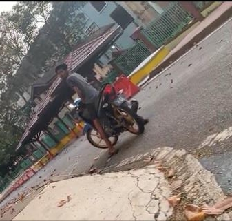 女子散步时遇到性骚扰，警方呼吁受害者报案