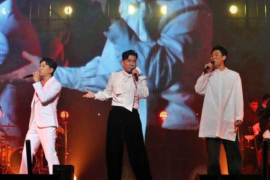 好男人|陈山聪谭俊彦唱到哽咽 袁伟豪秀胸肌帮儿讨红包