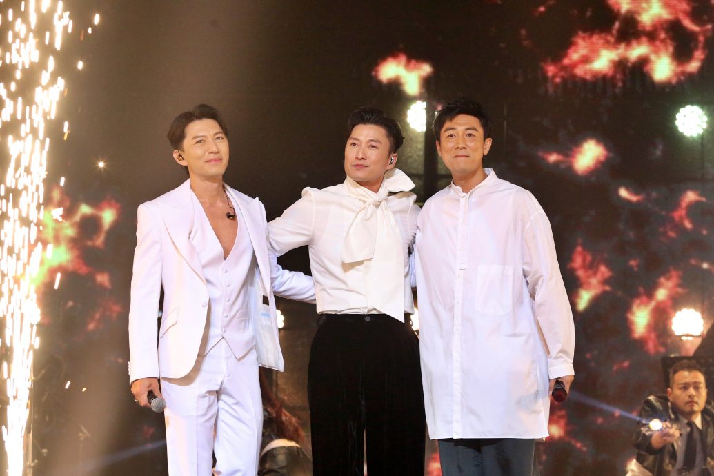 好男人|陈山聪谭俊彦唱到哽咽 袁伟豪秀胸肌帮儿讨红包