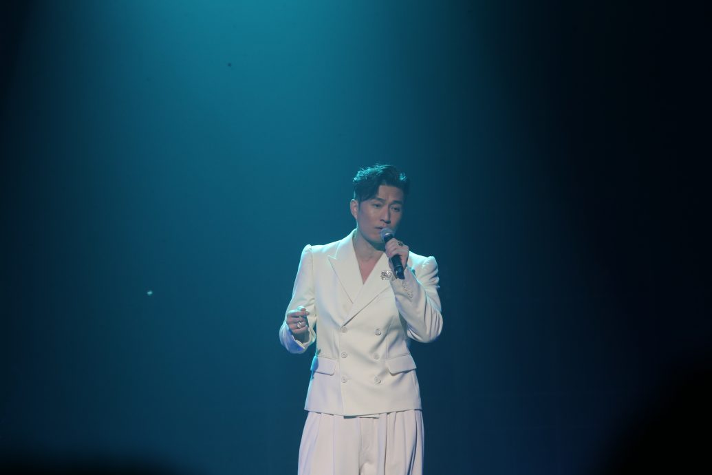 好男人|陈山聪谭俊彦唱到哽咽 袁伟豪秀胸肌帮儿讨红包