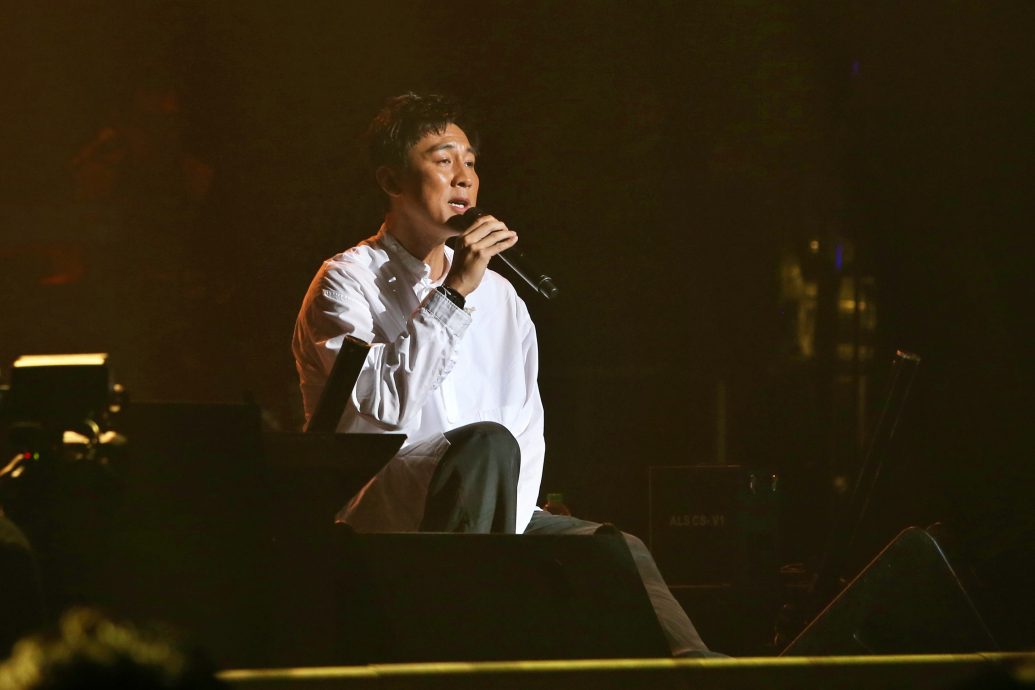 好男人|陈山聪谭俊彦唱到哽咽 袁伟豪秀胸肌帮儿讨红包