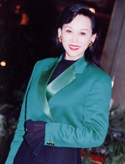 姚苏蓉隐退30年 78岁风韵犹存