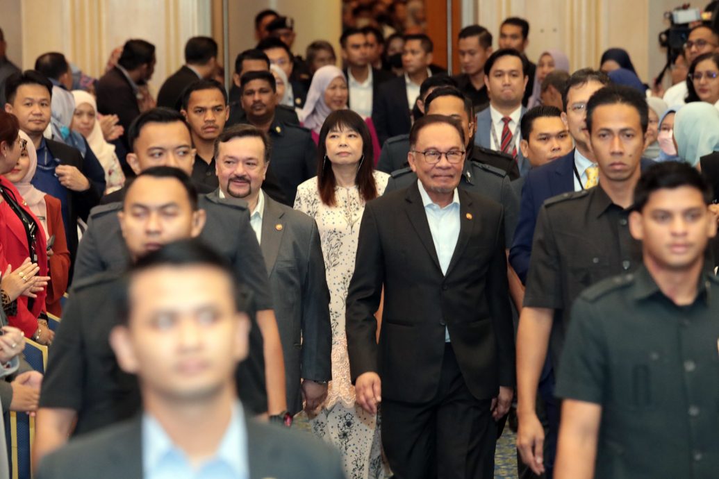 安华关注沙巴大学缺水问题