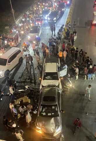 官员酒驾飙车闯祸 撞翻4摩托2汽车致8人死伤