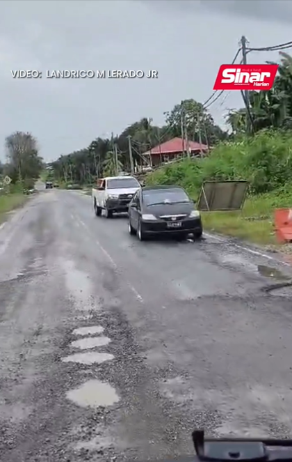 导游批沙巴一些道路坑洞像小池塘 “交通阻塞还夺命!”