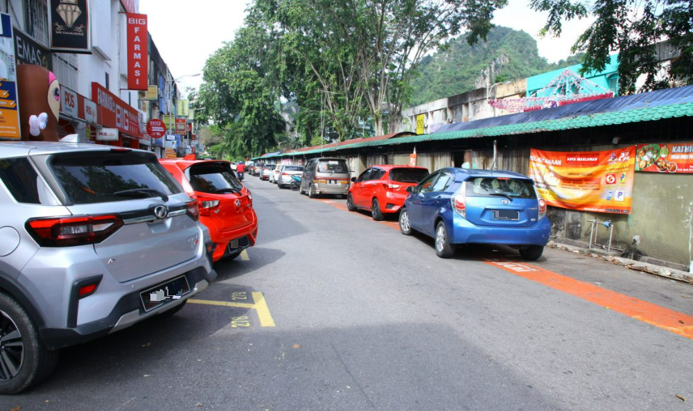 封面-大都会/跟进MPS限时两小时停车/9图